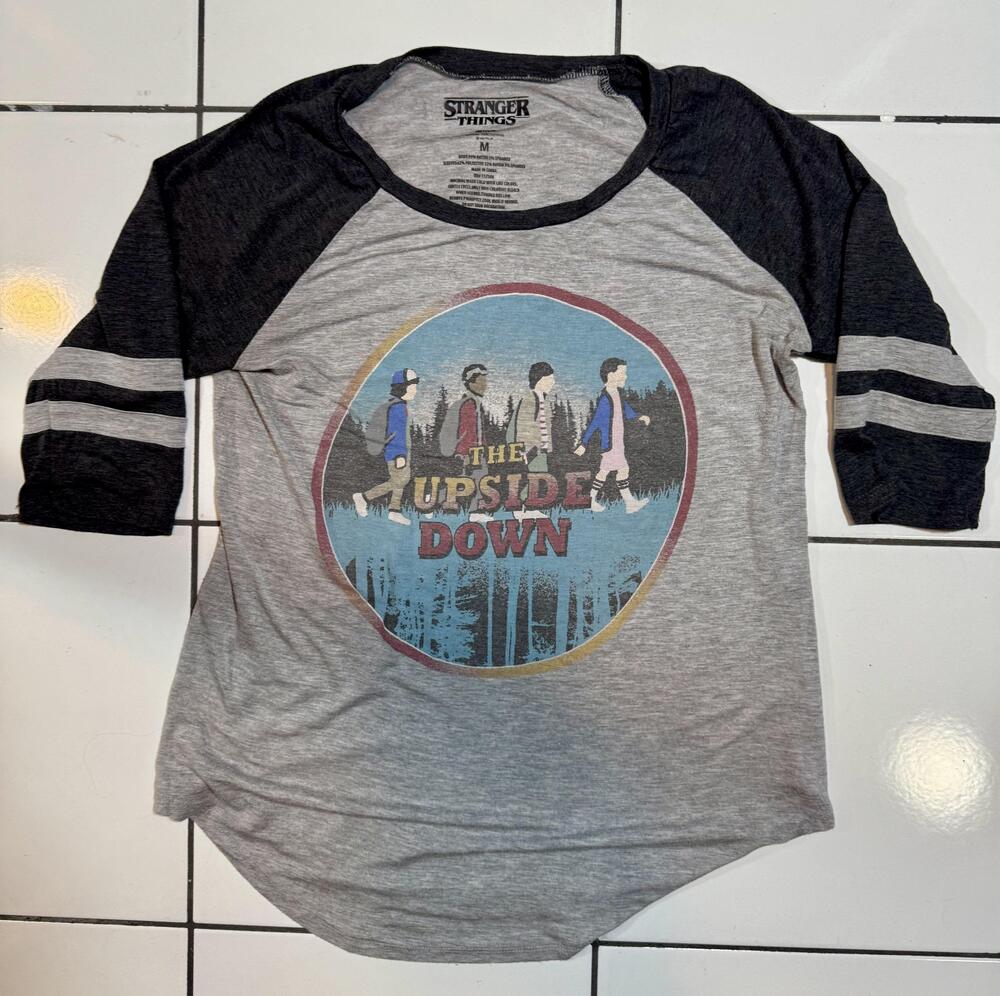 Stranger Things Shirt Womens Medium Gray Upside Down Raglan 3/4 Sleeve Tee